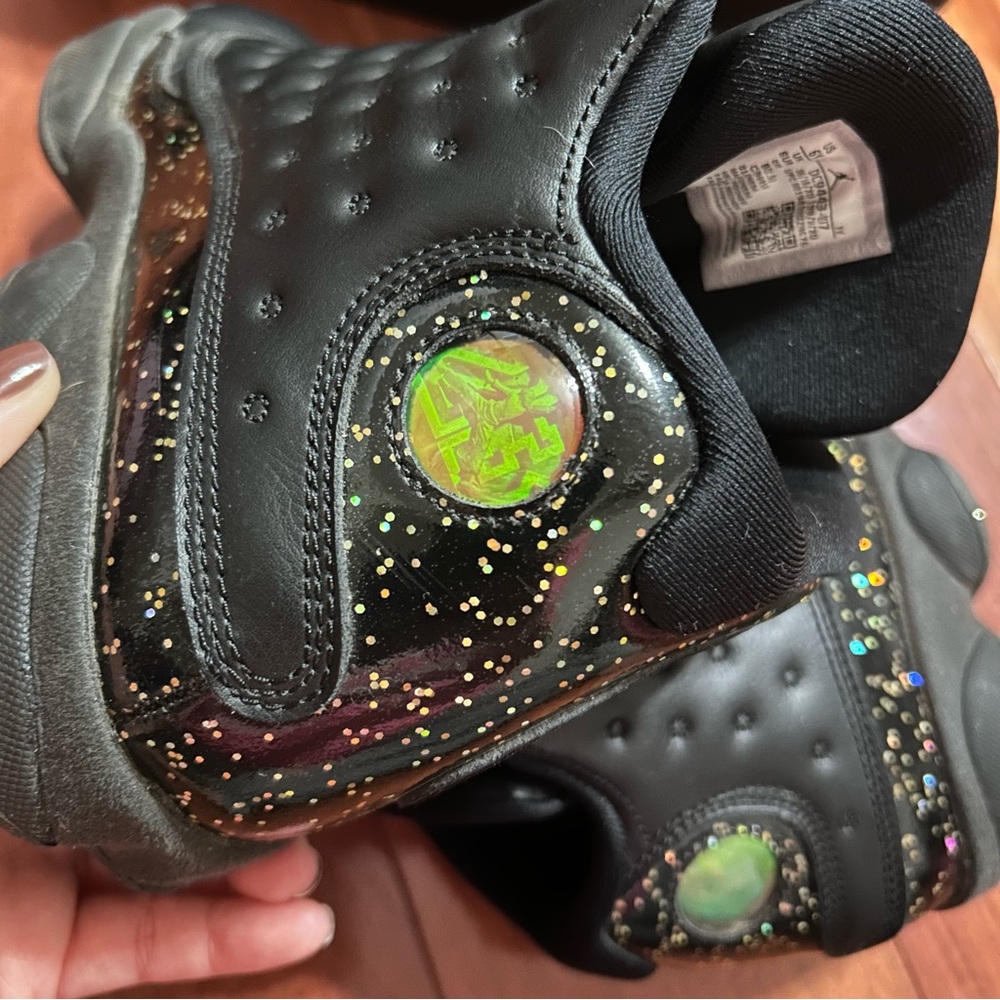 Jordan Kids Black and Gold Sneakers - Picture 10 of 11